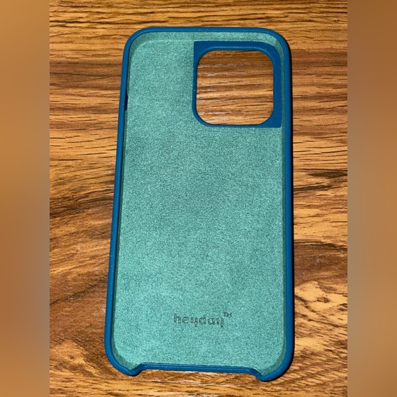 Apple IPhone 13pro silicone case from Target of heyday in dark teal - Picture 2 of 5